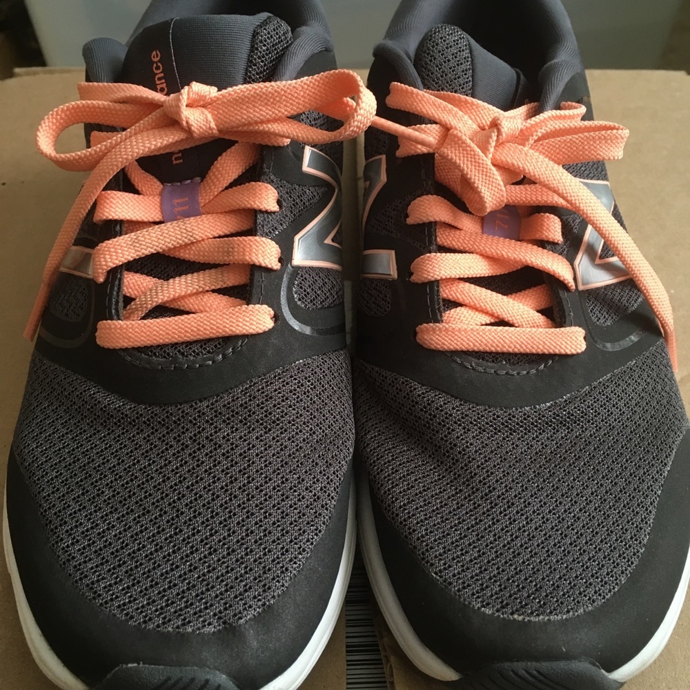 New Balance shoes - Picture 4 of 6